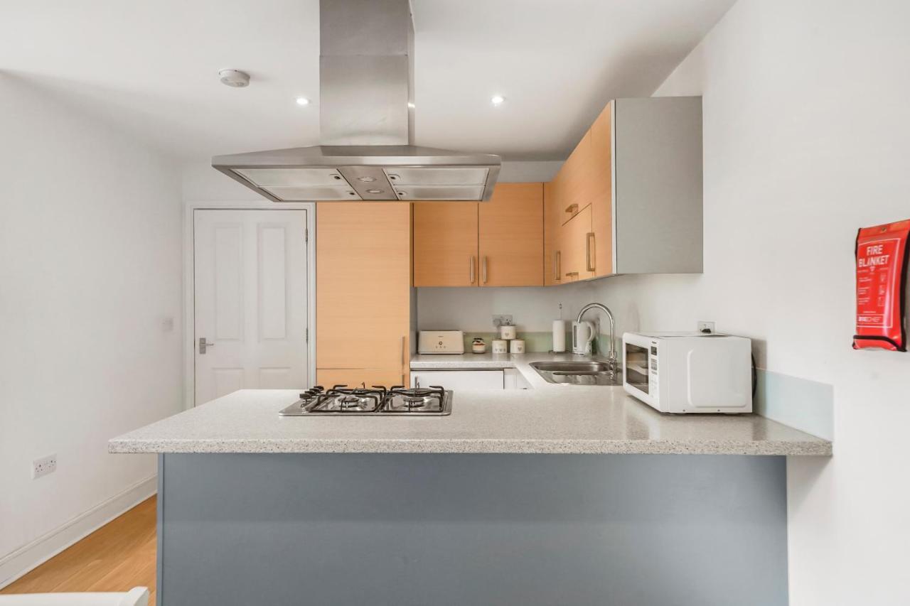 Luxnightzz - Two Bed - Close To North Station And Hospital Κόλτσεστερ Εξωτερικό φωτογραφία
